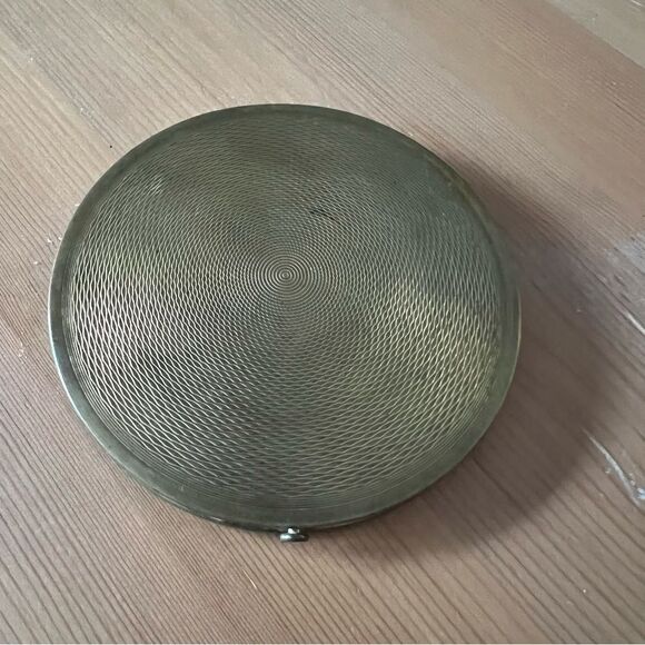 Vintage Compact Powder and Puff Rex Fifth Avenue - 1960's - Gold Plated Large - Picture 3 of 7